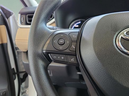 Certified 2025 Toyota RAV4 XLE image 17