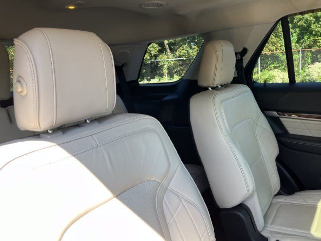 Used 2016 Ford Explorer Platinum AWD/4WD image 14