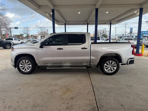 Used 2020 Chevrolet Silverado 1500 Custom w/ Custom Value Package image 6