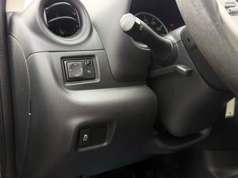 Used 2018 Nissan Versa S image 22