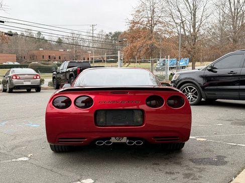 Used 2002 Chevrolet Corvette Coupe w/ Preferred Equipment Group2 image 3