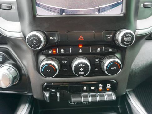 Used 2020 RAM 1500 Laramie w/ Sport Appearance Package AWD/4WD image 24