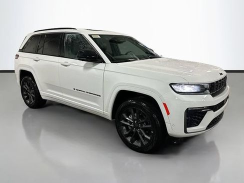 New 2026 Jeep Grand Cherokee Limited AWD/4WD image 3