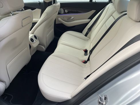 Used 2019 Mercedes-Benz E 300 image 39