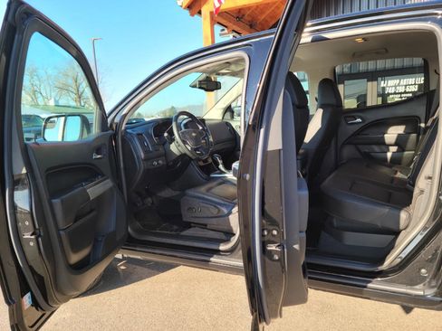 Used 2022 Chevrolet Colorado LT w/ Luxury Package image 7