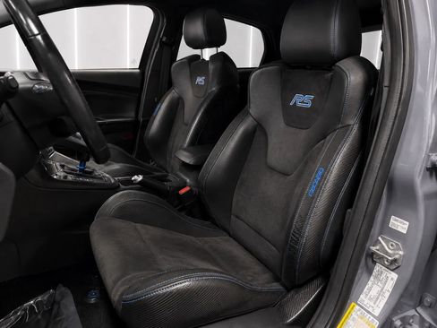 Used 2017 Ford Focus RS AWD/4WD image 8