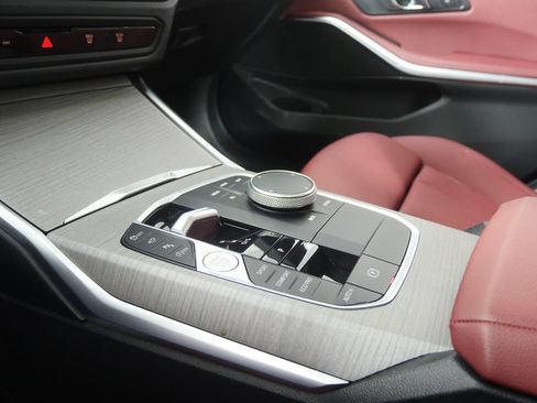 Used 2025 BMW 330i Sedan RWD image 24