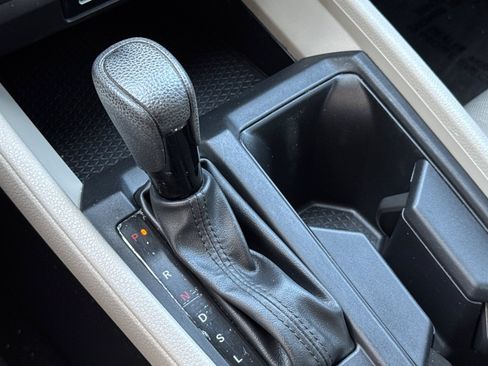 Used 2023 Honda Accord LX image 18