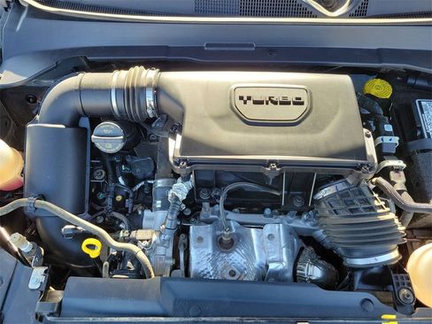 Used 2023 Jeep Compass Trailhawk image 10