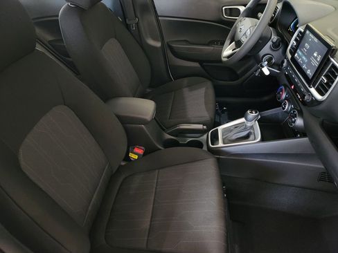 New 2026 Hyundai Venue SE FWD image 10