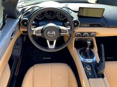 Used 2025 MAZDA MX-5 Miata RF Grand Touring image 14