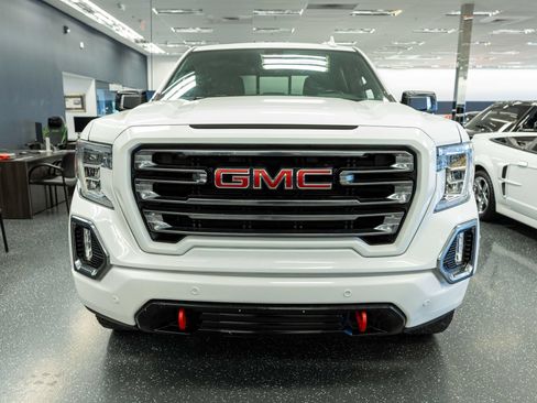 Used 2019 GMC Sierra 1500 AT4 w/ AT4 Premium Package AWD/4WD image 2