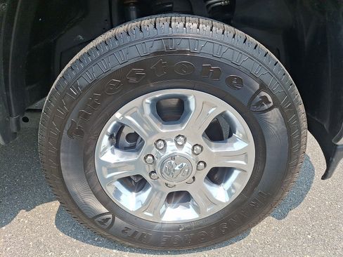Used 2025 RAM 2500 Big Horn AWD/4WD image 8