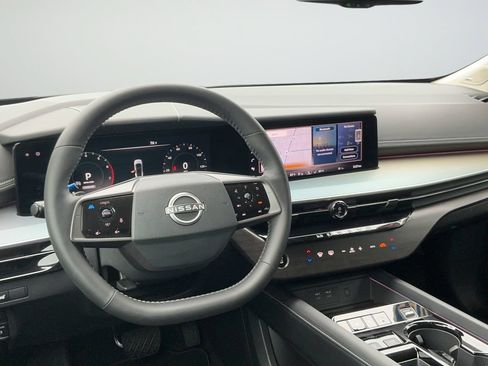 Certified 2025 Nissan Murano SL AWD/4WD image 15
