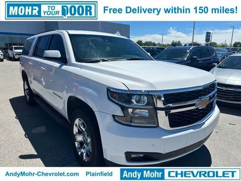 Used 2018 Chevrolet Suburban LT AWD/4WD image 4