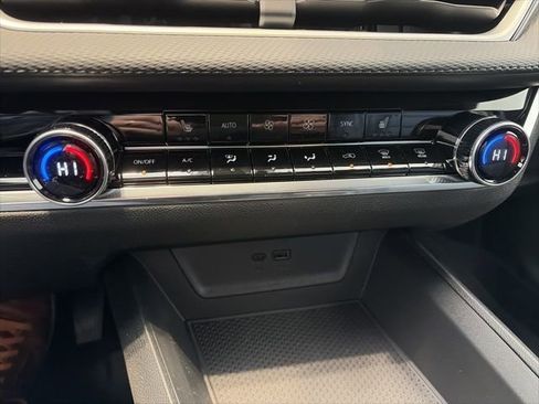 New 2026 Chevrolet Equinox LT image 21