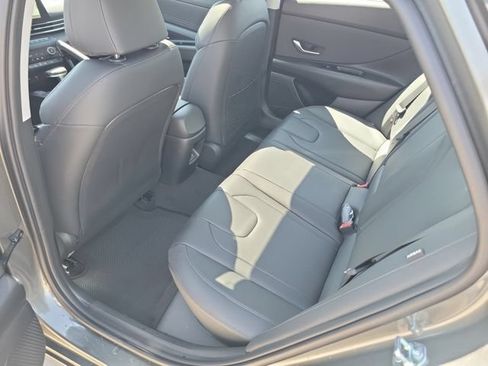 New 2026 Hyundai Elantra Limited FWD image 25