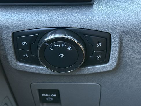 Used 2018 Ford F150 XL w/ Equipment Group 101A Mid AWD/4WD image 23