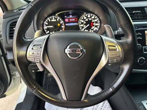 Used 2017 Nissan Altima 2.5 SR w/ Midnight Edition Package image 14