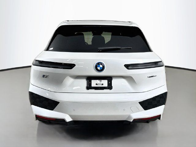 Certified 2024 BMW iX xDrive50 w/ Premium Package AWD/4WD image 6
