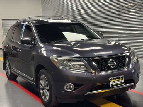 Used 2014 Nissan Pathfinder SL w/ SL Tech Package image 7