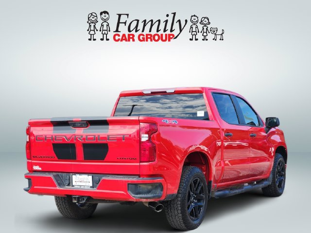 Used 2024 Chevrolet Silverado 1500 Custom w/ Rally Edition AWD/4WD image 4