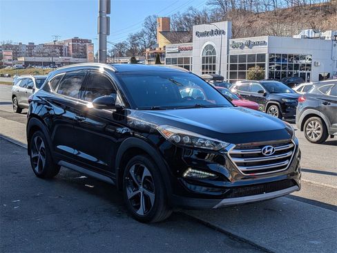 Used 2017 Hyundai Tucson Limited image 4