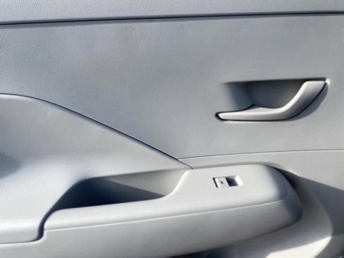 New 2026 Hyundai Kona SE FWD image 28