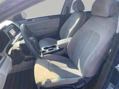 Used 2017 Hyundai Sonata SE image 9