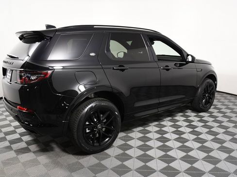 Used 2025 Land Rover Discovery Sport Dynamic SE image 7