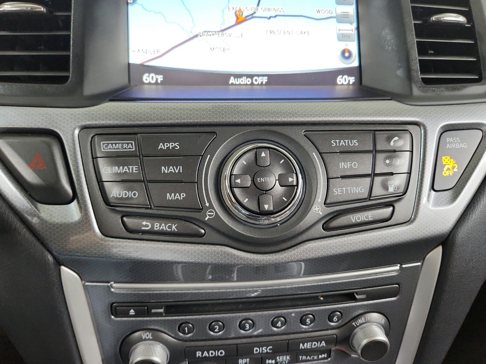Used 2019 Nissan Pathfinder SL AWD/4WD image 46
