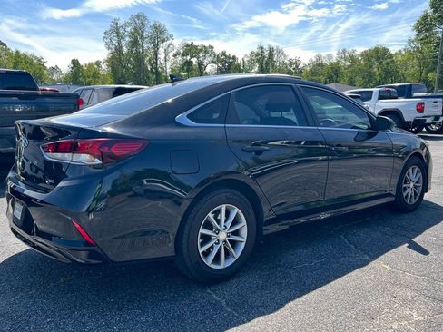 Used 2018 Hyundai Sonata SE image 3