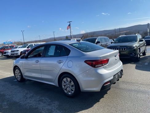 Used 2018 Kia Rio S image 4