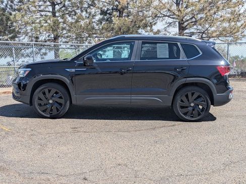 Used 2024 Volkswagen Taos SE image 9