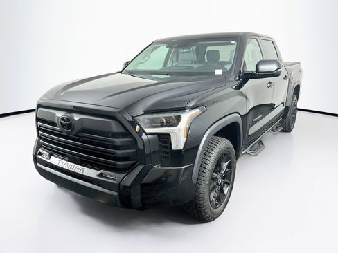 Used 2023 Toyota Tundra SR5 w/ SR5 Convenience Package AWD/4WD image 3