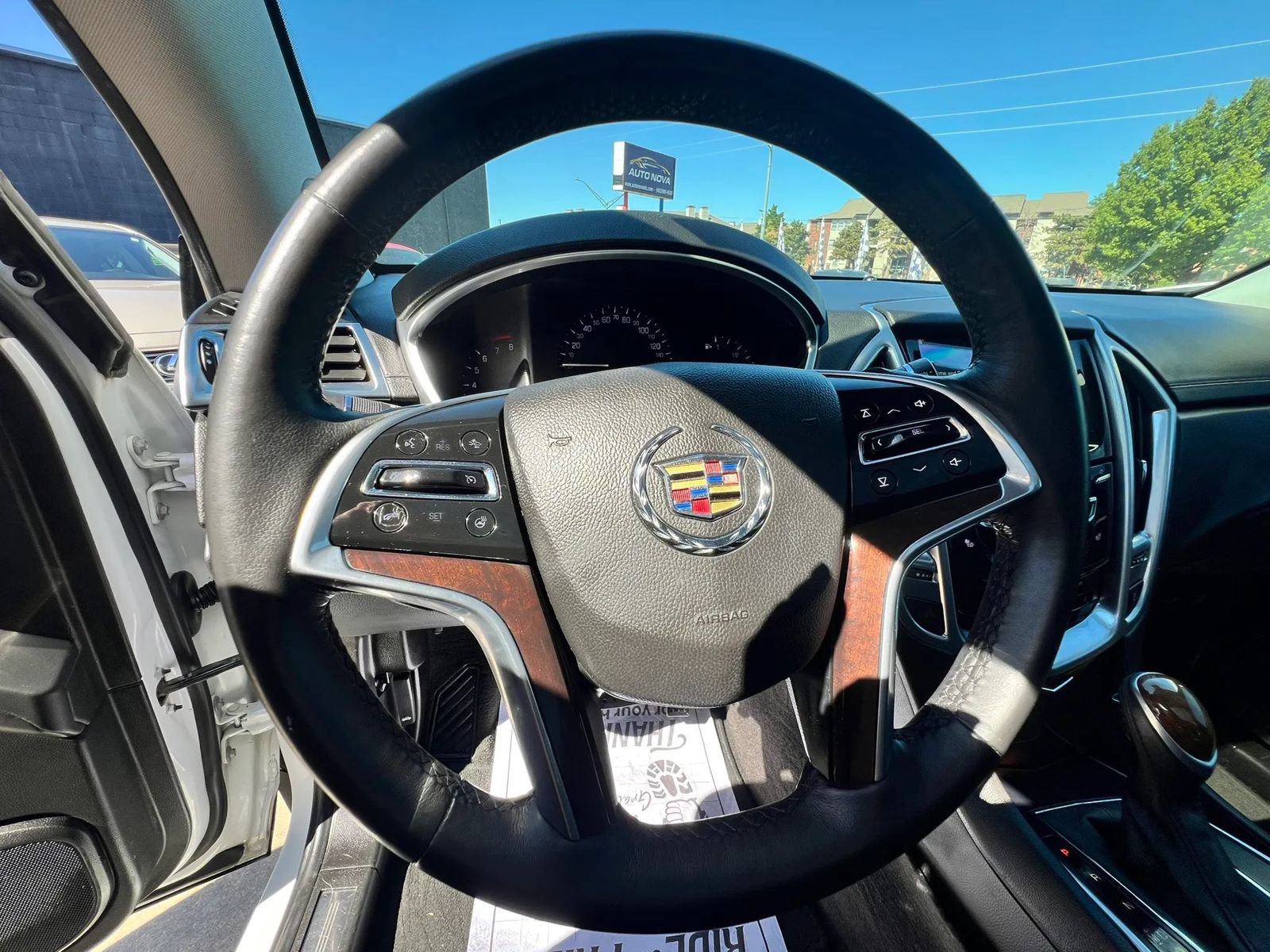 Used 2014 Cadillac SRX Luxury w/ Driver Awareness Package FWD image 12