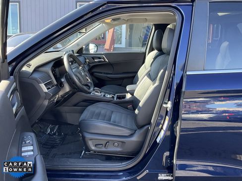 Used 2023 Mitsubishi Outlander SE image 14