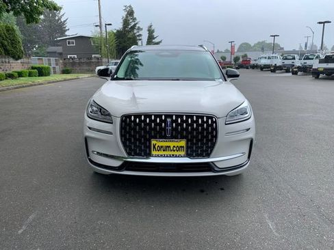 Certified 2024 Lincoln Corsair Grand Touring AWD/4WD image 10