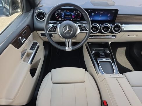 Certified 2026 Mercedes-Benz GLB 250 4MATIC image 13