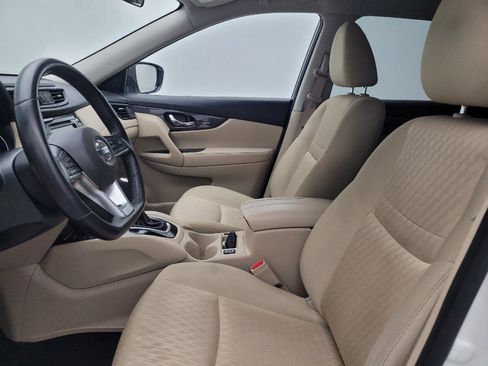 Used 2019 Nissan Rogue SV w/ Premium Package AWD/4WD image 17