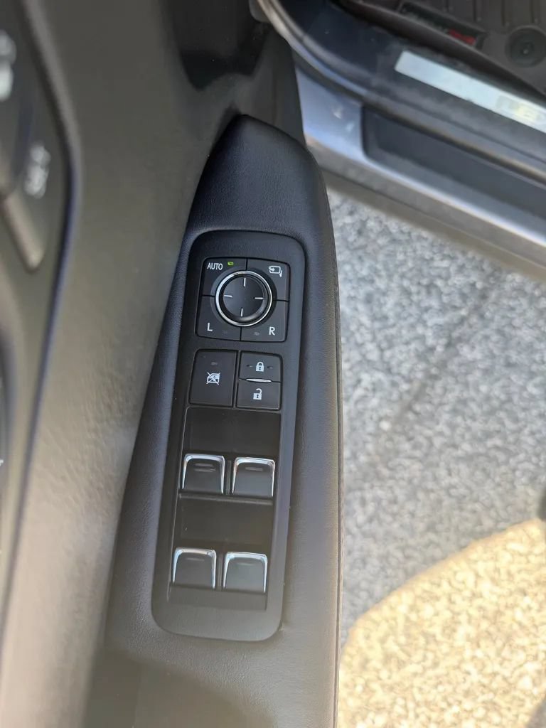 Used 2016 Lexus RX 350 AWD w/ Premium Package image 11