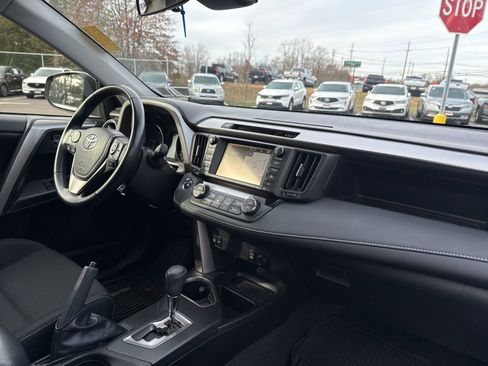 Used 2018 Toyota RAV4 XLE image 13