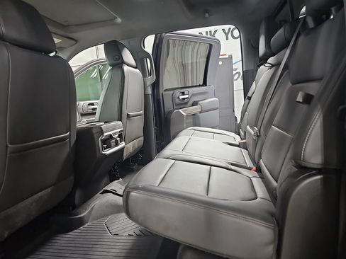 Certified 2020 Chevrolet Silverado 2500 LTZ w/ LTZ Premium Package AWD/4WD image 17