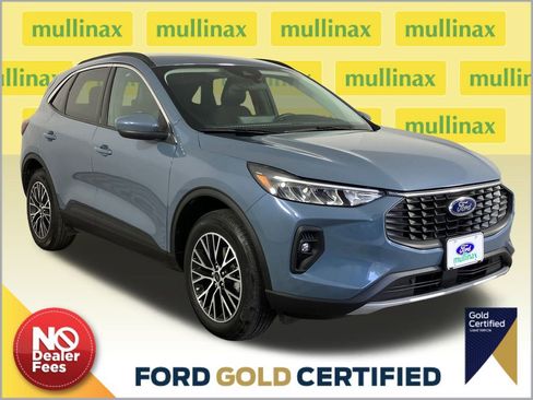 Certified 2024 Ford Escape SE image 1