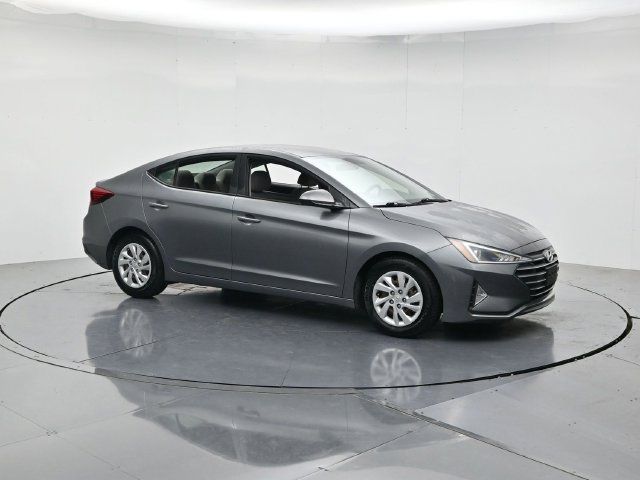 Used 2019 Hyundai Elantra SE FWD image 3