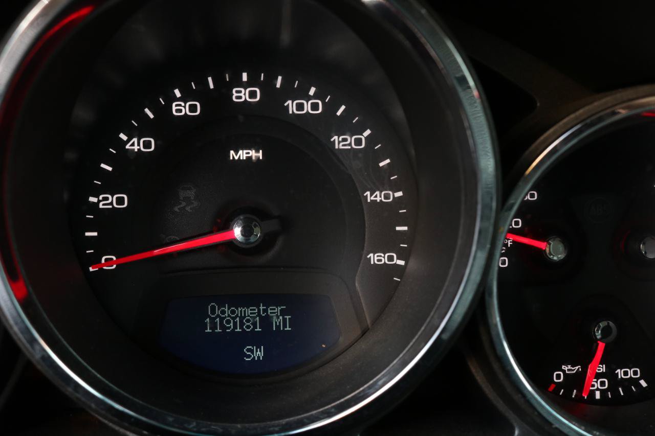 Used 2012 Cadillac CTS AWD Sedan image 29