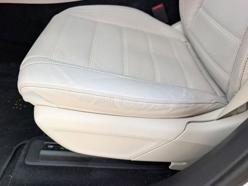 Used 2022 Mercedes-Benz GLE 350 4MATIC image 19