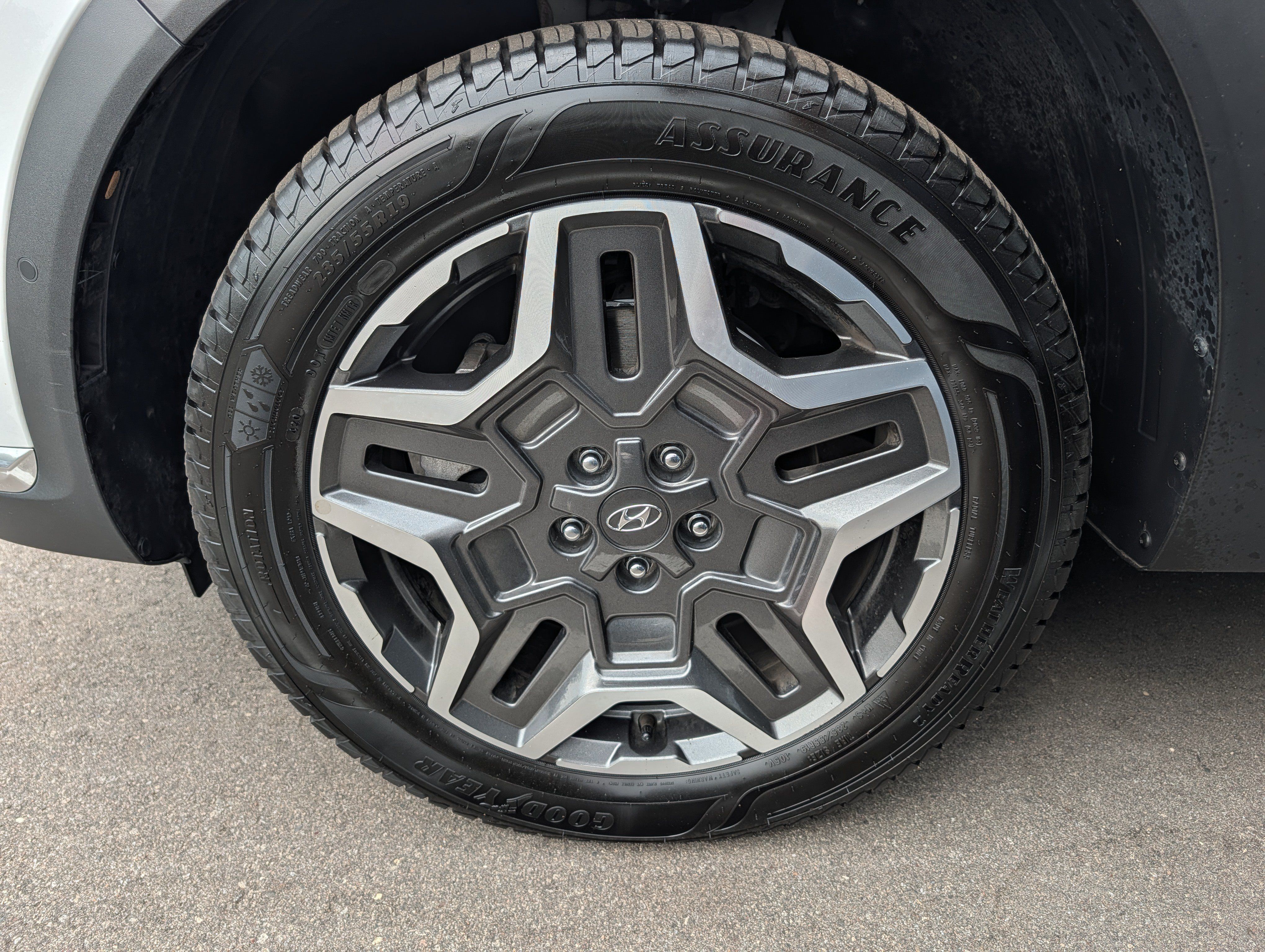 Certified 2023 Hyundai Santa Fe Limited AWD/4WD image 15