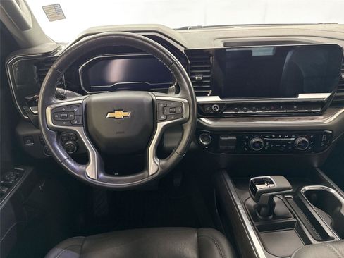Used 2023 Chevrolet Silverado 1500 LTZ AWD/4WD image 30