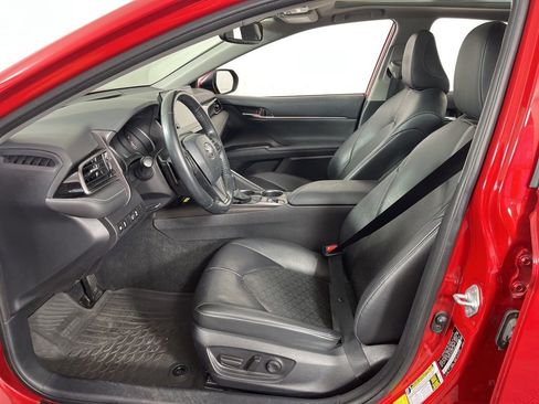 Used 2022 Toyota Camry XSE image 21